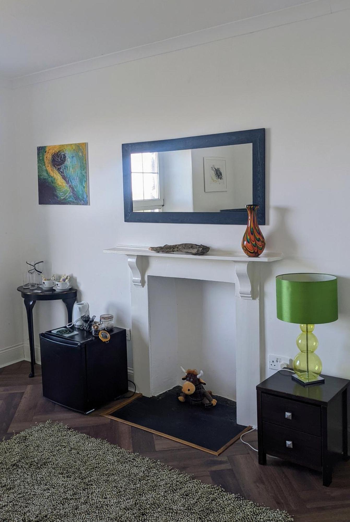 St Davids Gin & Kitchen - The Cathedral Villas Extérieur photo